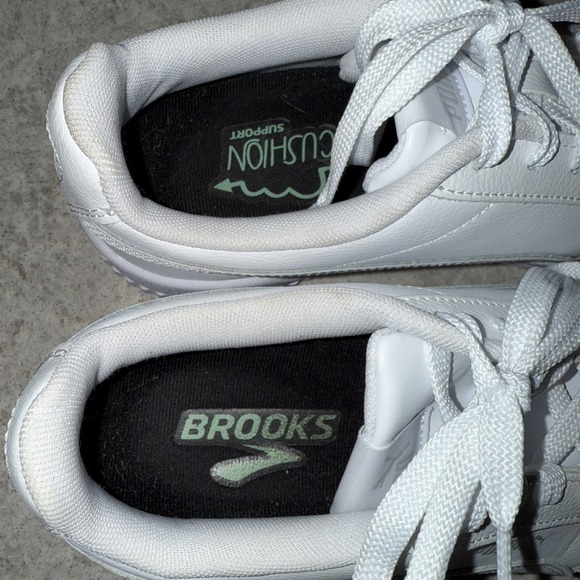 Puma Women's Carina 370325-02 White Casual Tennis Shoes Sneakers Size 10 - Picture 9 of 12